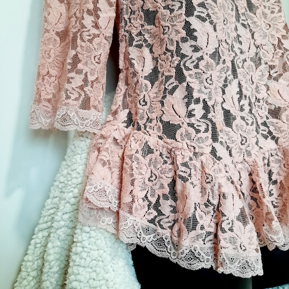 Free People Lace Blush 3/4 Sleeve Hi-Lo Hem Blouse - Picture 9 of 17